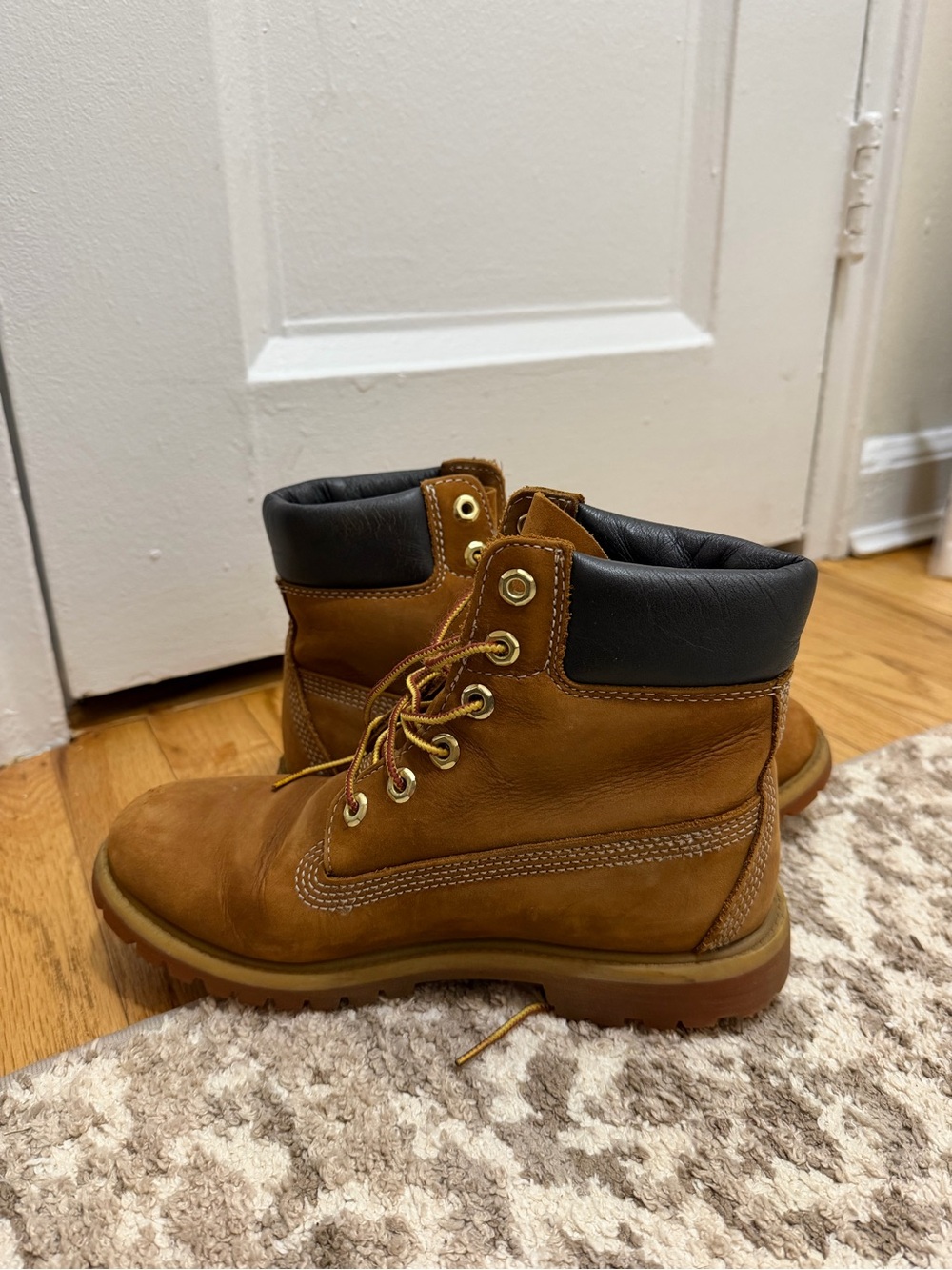 Timberland Women’s Wheat Leather Boots